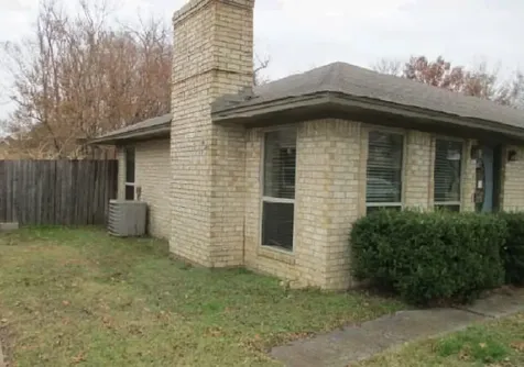 517 S Kirby Street Pilot Point TX 76258