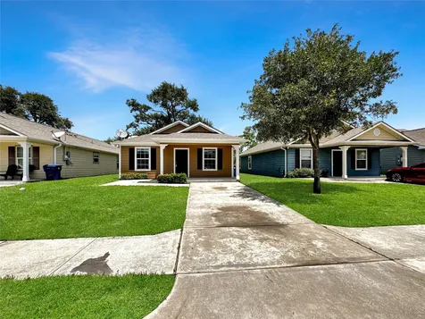 7426 Blue Jay Texas City TX 77591