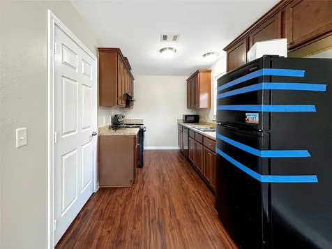7426 Blue Jay Texas City TX 77591