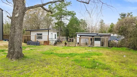 630 & 610 S Railroad Avenue Shepherd TX 77371