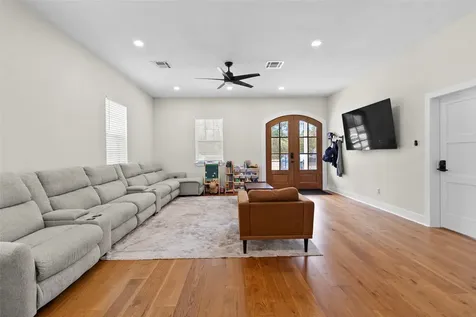 630 & 610 S Railroad Avenue Shepherd TX 77371