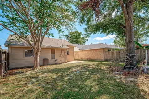 7111 Village Lake Drive Cypress TX 77433