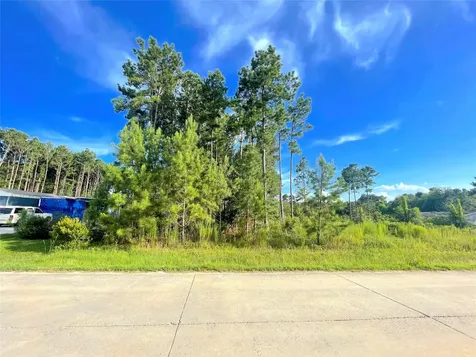 124 County Road 3546 Cleveland TX 77327