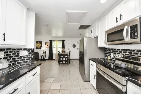 238 Waterfall Drive Huffman TX 77336