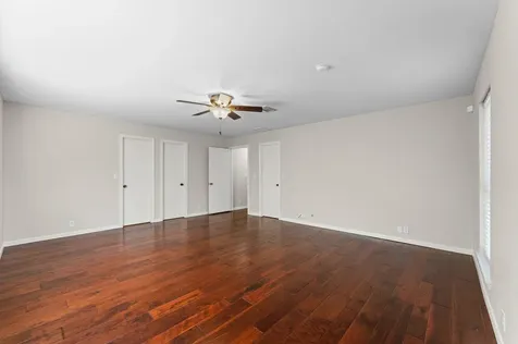 2562 Kevin Lane Houston TX 77043