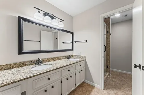 2562 Kevin Lane Houston TX 77043