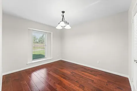2562 Kevin Lane Houston TX 77043