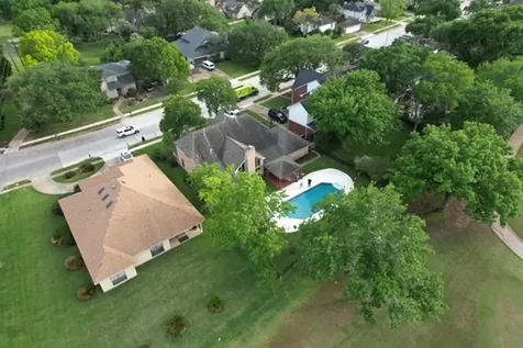 1818 Plantation Drive Richmond TX 77406