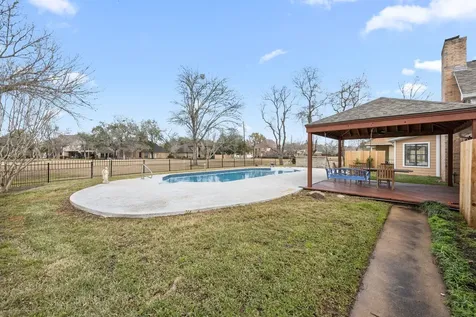 1818 Plantation Drive Richmond TX 77406