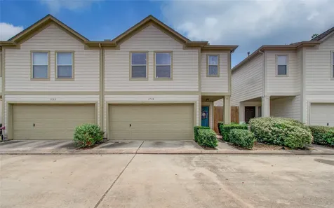 1718 Redwing Ridge Drive Houston TX 77009