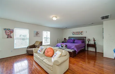 1718 Redwing Ridge Drive Houston TX 77009