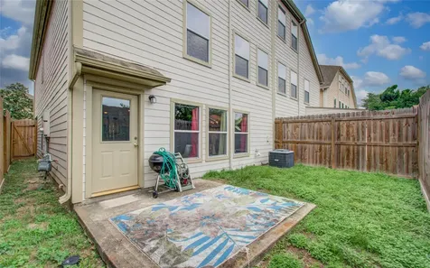 1718 Redwing Ridge Drive Houston TX 77009