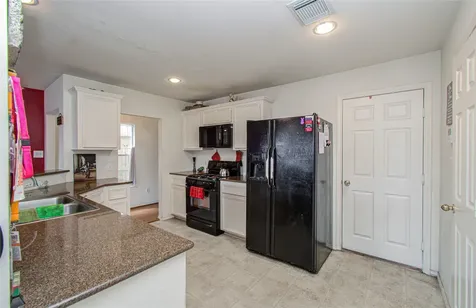 1718 Redwing Ridge Drive Houston TX 77009