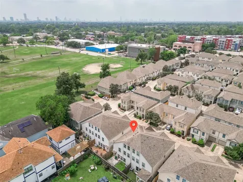 1718 Redwing Ridge Drive Houston TX 77009