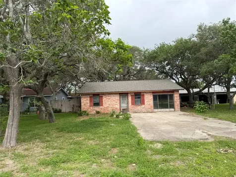 231 N 7th Street Aransas Pass TX 78336