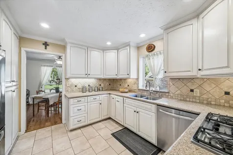 3614 Garden Lake Drive Kingwood TX 77339