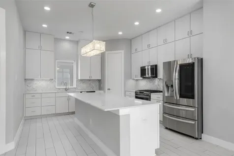 6106 Clarkson Lane D Houston TX 77055