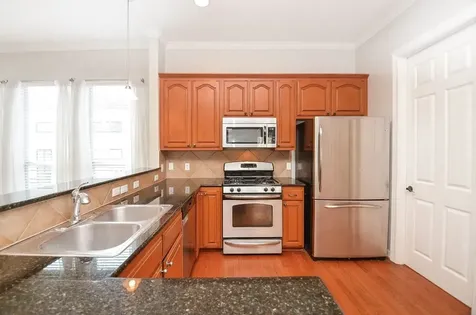 1148 W 25th Street G Houston TX 77008