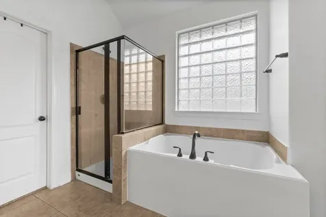 7 Fraiser Fir Place Spring TX 77389