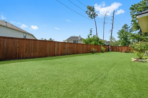 7 Fraiser Fir Place Spring TX 77389
