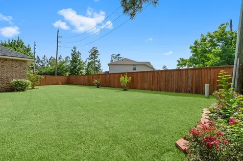 7 Fraiser Fir Place Spring TX 77389