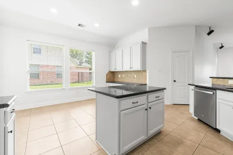 7 Fraiser Fir Place Spring TX 77389