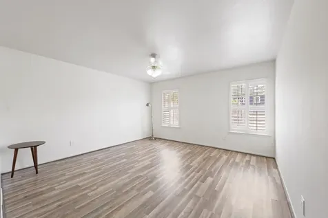 361 N Post Oak Lane 231 Houston TX 77024