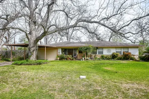 607 Riveredge Drive Richmond TX 77406