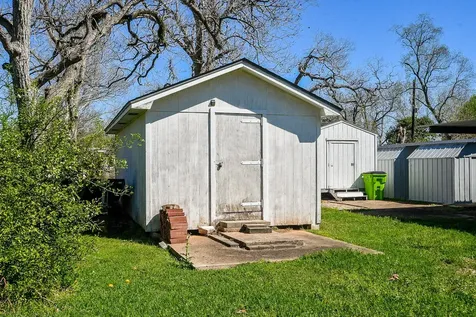 607 Riveredge Drive Richmond TX 77406