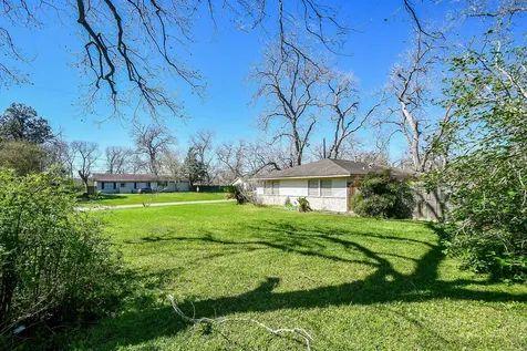 607 Riveredge Drive Richmond TX 77406