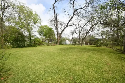 607 Riveredge Drive Richmond TX 77406