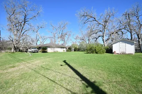 607 Riveredge Drive Richmond TX 77406