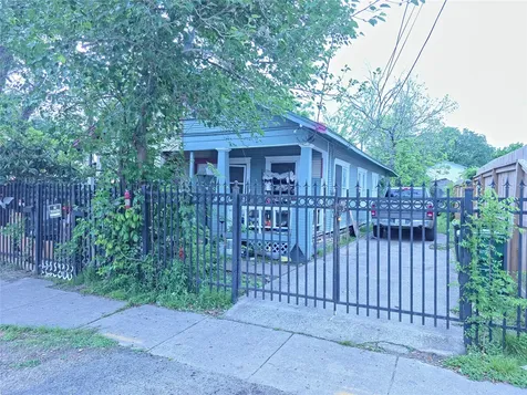 1006 Panama Street Houston TX 77009