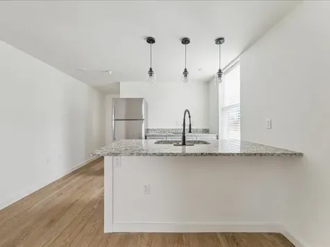 905 74th Street 3 Houston TX 77011