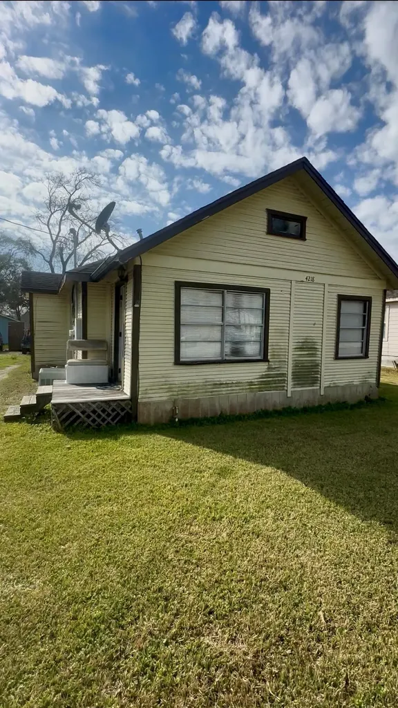 4218 Brown Street Bacliff TX 77518