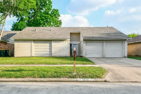 5635 Greenhill Forest Drive Houston TX 77088