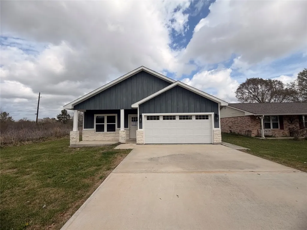 1343 Alpha Lane Crosby TX 77532