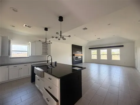 1343 Alpha Lane Crosby TX 77532