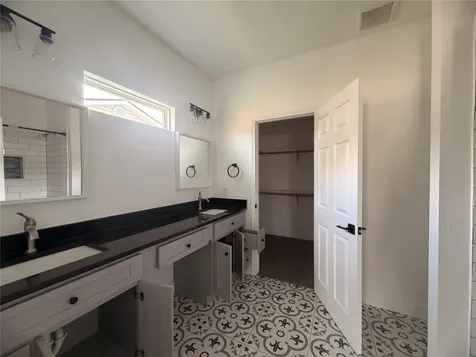 1343 Alpha Lane Crosby TX 77532