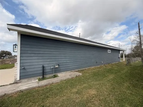1343 Alpha Lane Crosby TX 77532