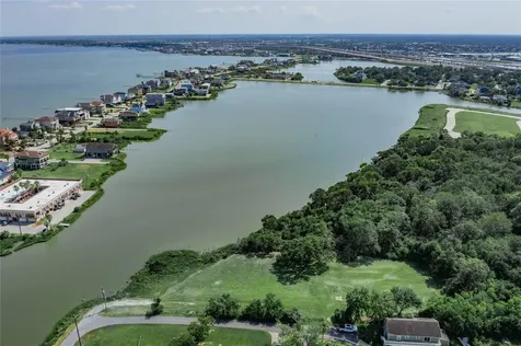 1917 Clopper Street Seabrook TX 77586
