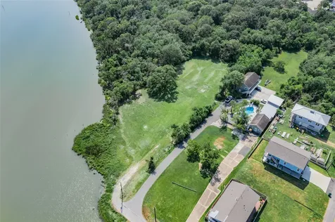 1917 Clopper Street Seabrook TX 77586