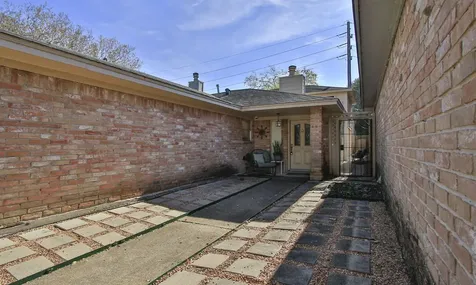 4619 Cashel Glen Drive Houston TX 77069
