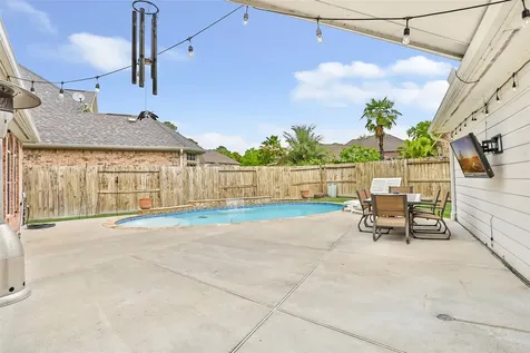 14326 Hartshill Drive Houston TX 77044