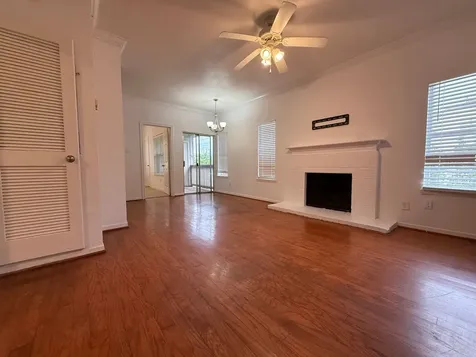 4041 Law Street 606 Houston TX 77005
