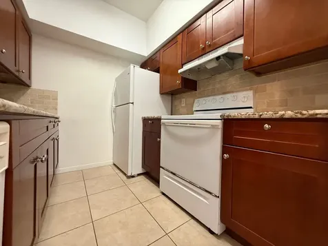 4041 Law Street 606 Houston TX 77005