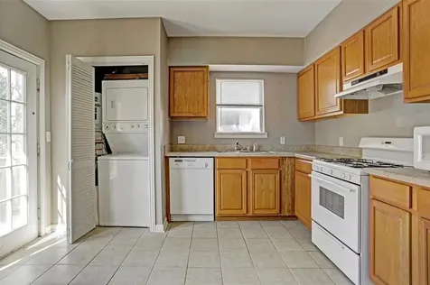 2424 Brun Street Houston TX 77019