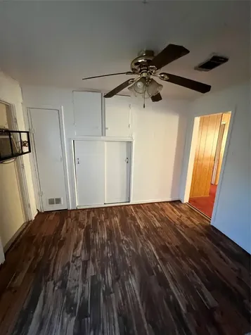 7358 Forrestal Street Houston TX 77033