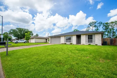 16911 Bougainvilla Lane Friendswood TX 77546