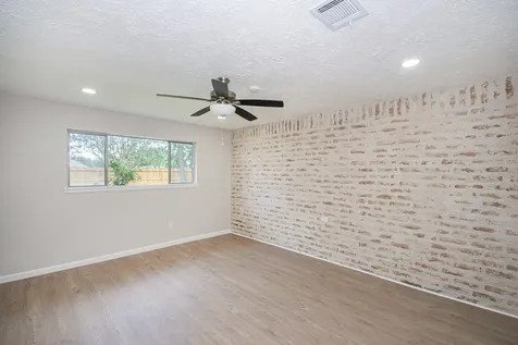 16911 Bougainvilla Lane Friendswood TX 77546